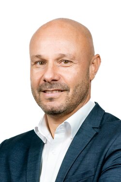 Üzleti egység menedzsment Paulo Oliveira